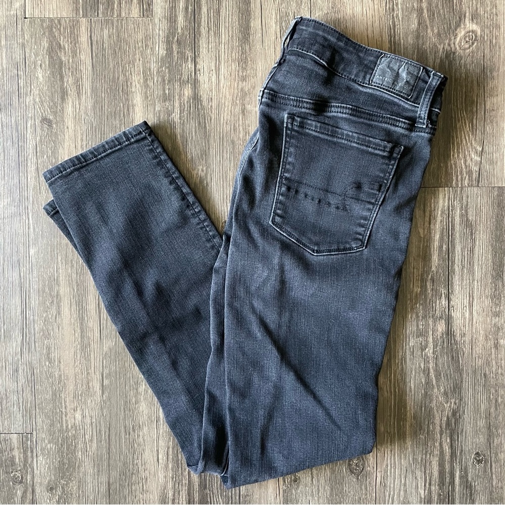 American Eagle skinny jeans